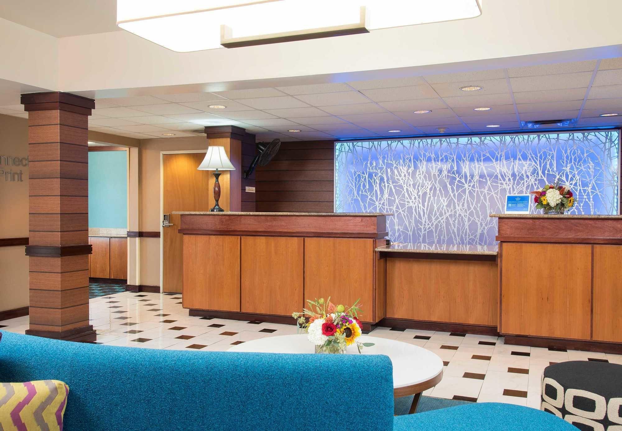 Fairfield Inn & Suites By Marriott Columbus East Reynoldsburg Exterior photo